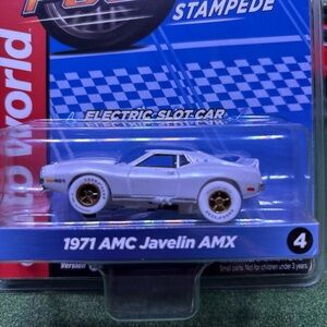 Auto world 1971 AMC Javelin AMX CHASE Die-Cast Slot Car - White
